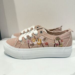 Blowfish Malibu Sneaker 9 Sadie-Sun Canvas Platform Pink Floral Embroidered Boho